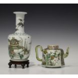 A Chinese famille verte porcelain vase, Kangxi period, of mallet form, the body painted with a