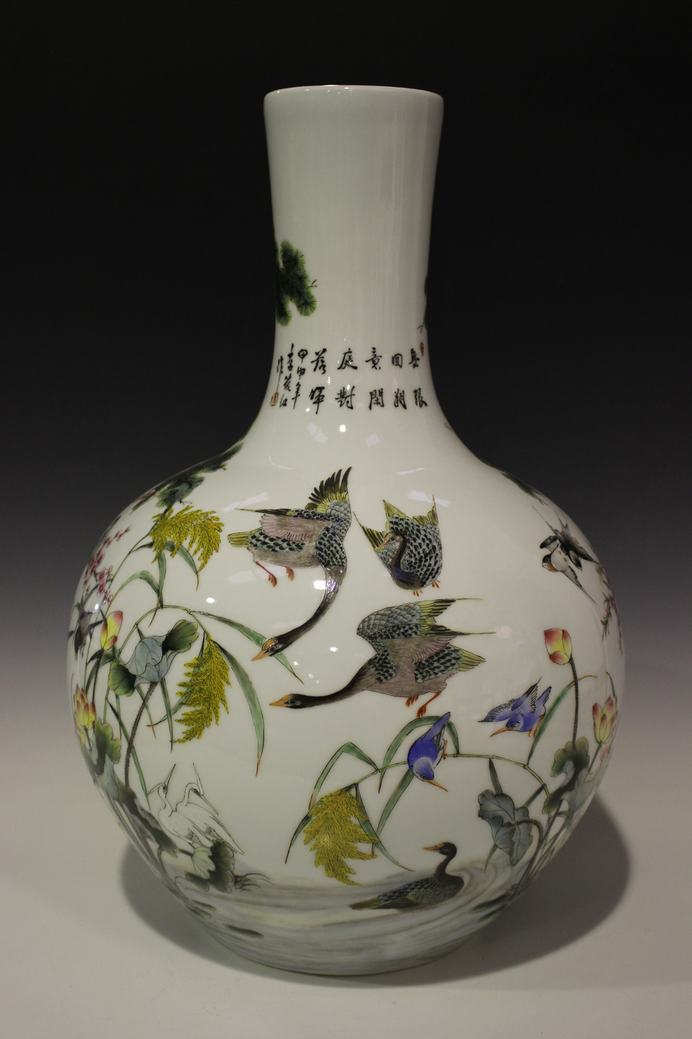 A Chinese famille rose porcelain bottle vase, modern, painted with an array of different birds - Image 6 of 7