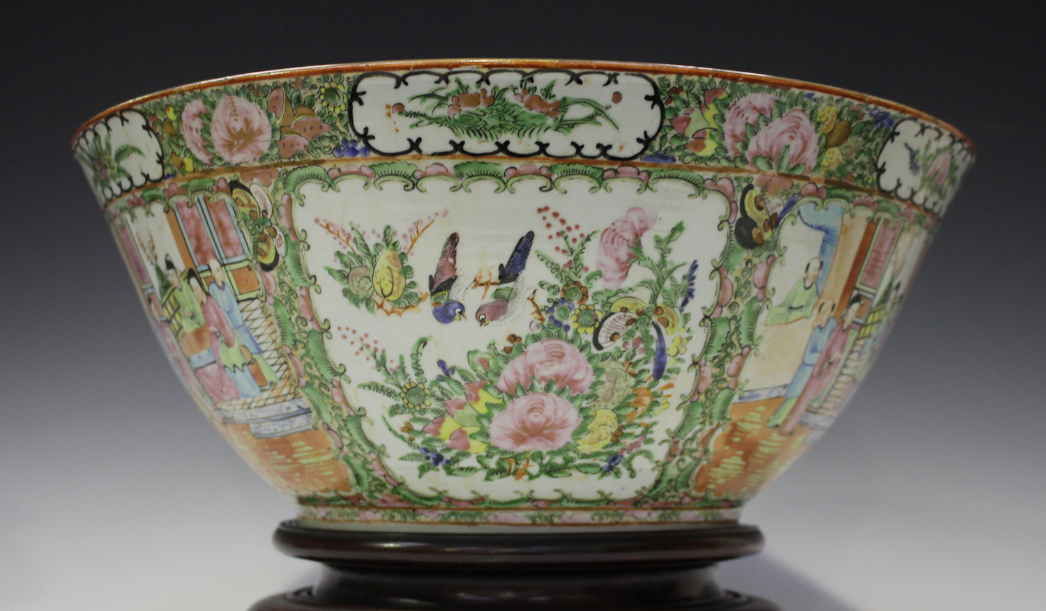 A Chinese Canton famille rose porcelain punchbowl, mid to late 19th century, the interior and - Image 11 of 13