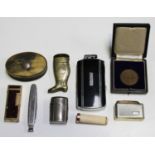 A mixed group of collectors' items, including a 19th century horn oval snuff box, length 7.4cm, a