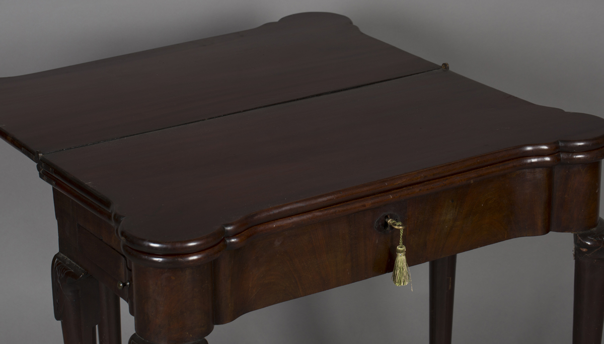 A George II mahogany triple leaf fold-over games and tea table, the hinged top with projecting - Image 6 of 8