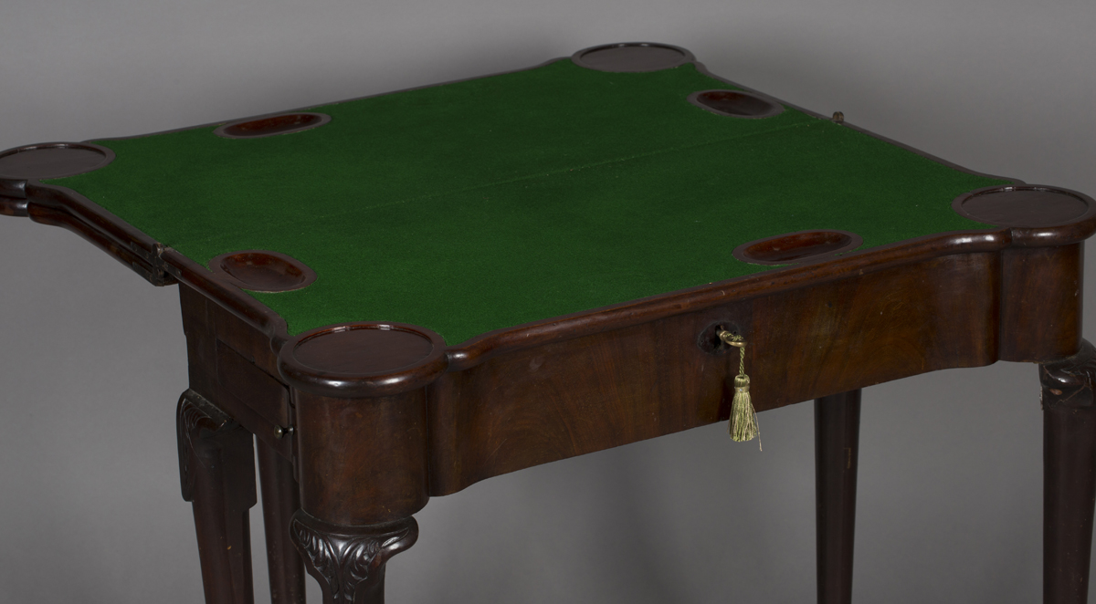 A George II mahogany triple leaf fold-over games and tea table, the hinged top with projecting - Image 7 of 8