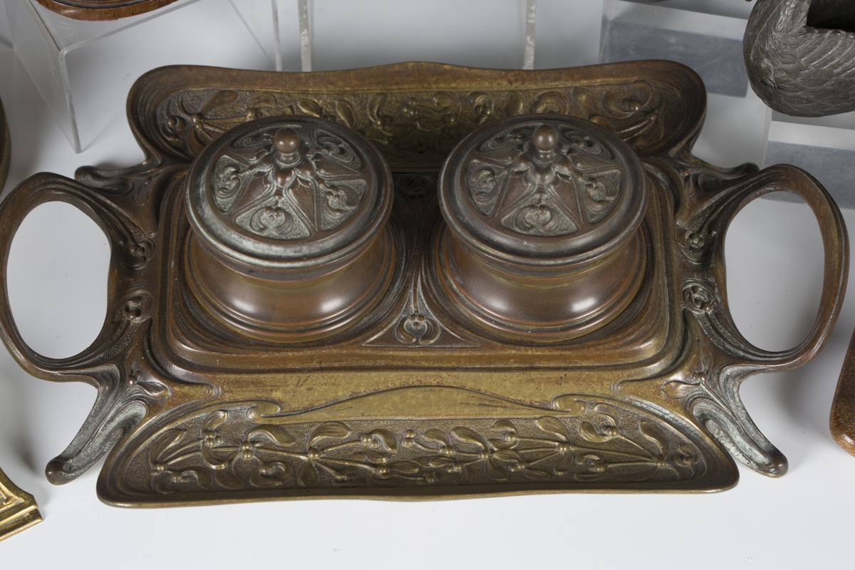 An Edwardian brass two-handled inkstand decorated with mistletoe, width 27cm, a gilt metal table - Image 5 of 5