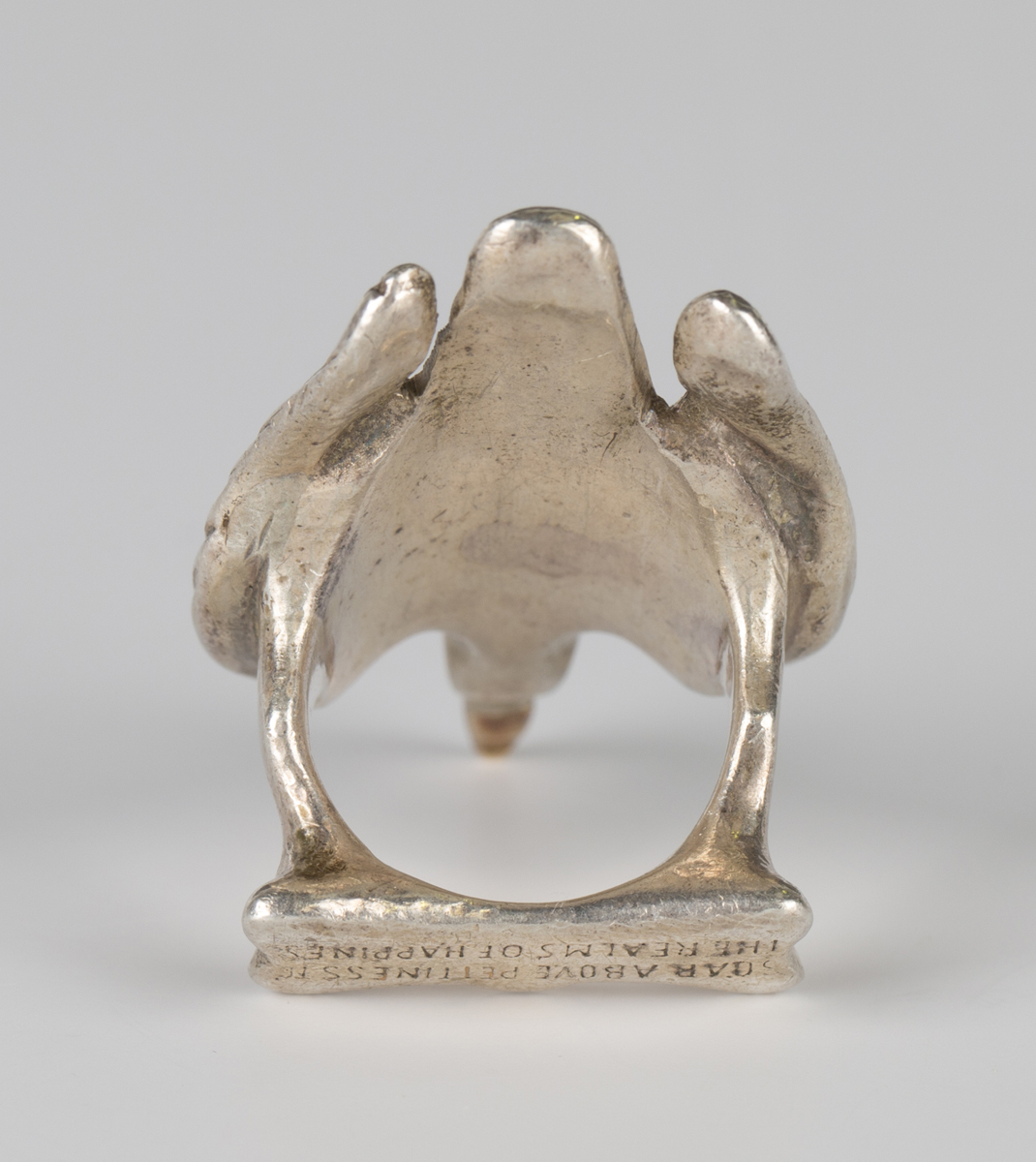 A Moshe Oved silver ring, circa 1940s, modelled as a soaring bird, detailed to base 'Soar above - Image 5 of 5