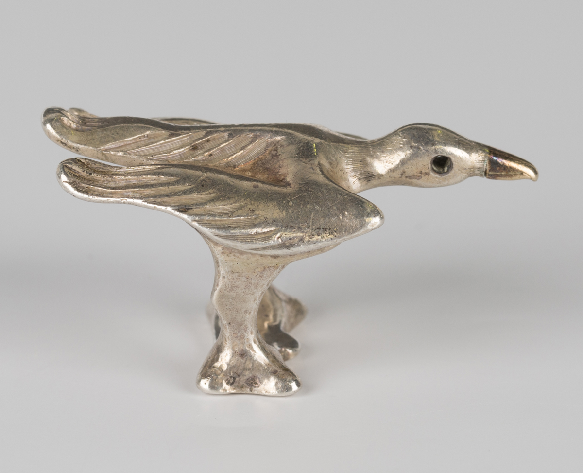 A Moshe Oved silver ring, circa 1940s, modelled as a soaring bird, detailed to base 'Soar above