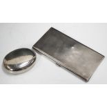 A late Victorian silver oval tobacco box with sprung hinged lid, London 1896, length 8.5cm, and a