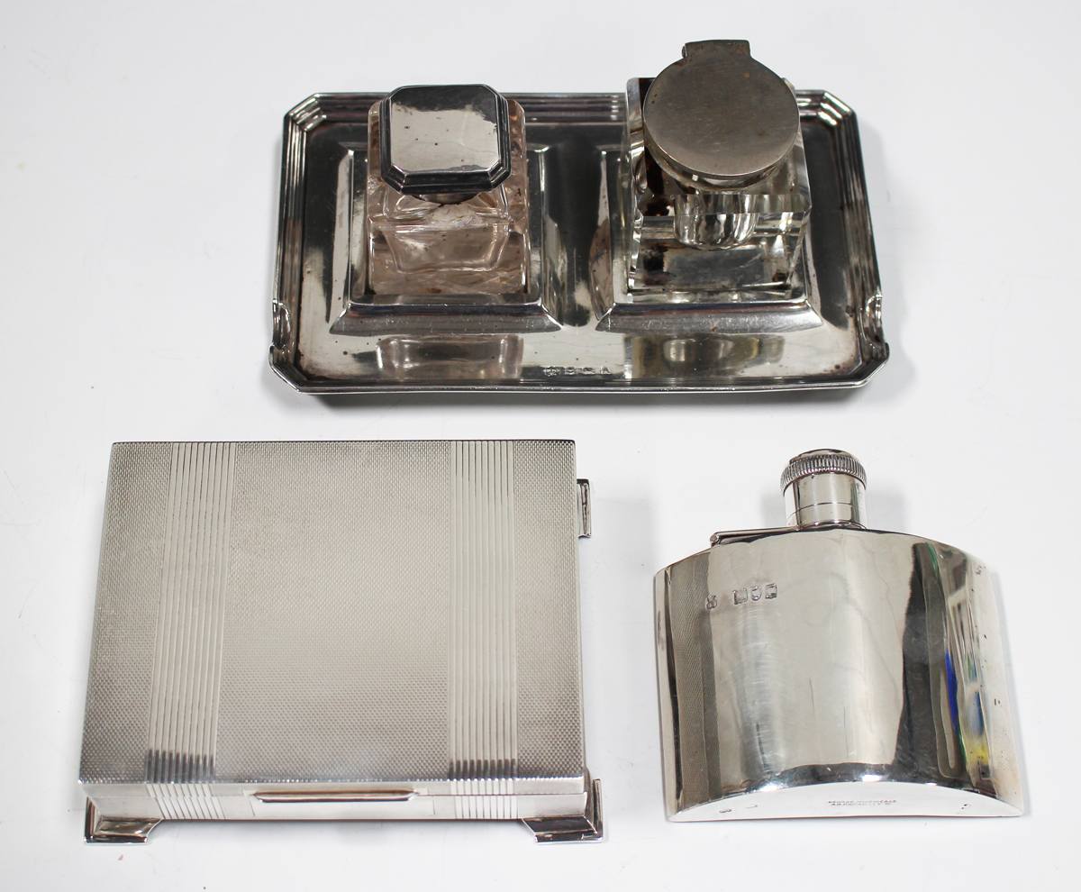 A small group of silver items, including an Edwardian hip flask, London 1901 by W&G Neal, height 8. - Image 2 of 2