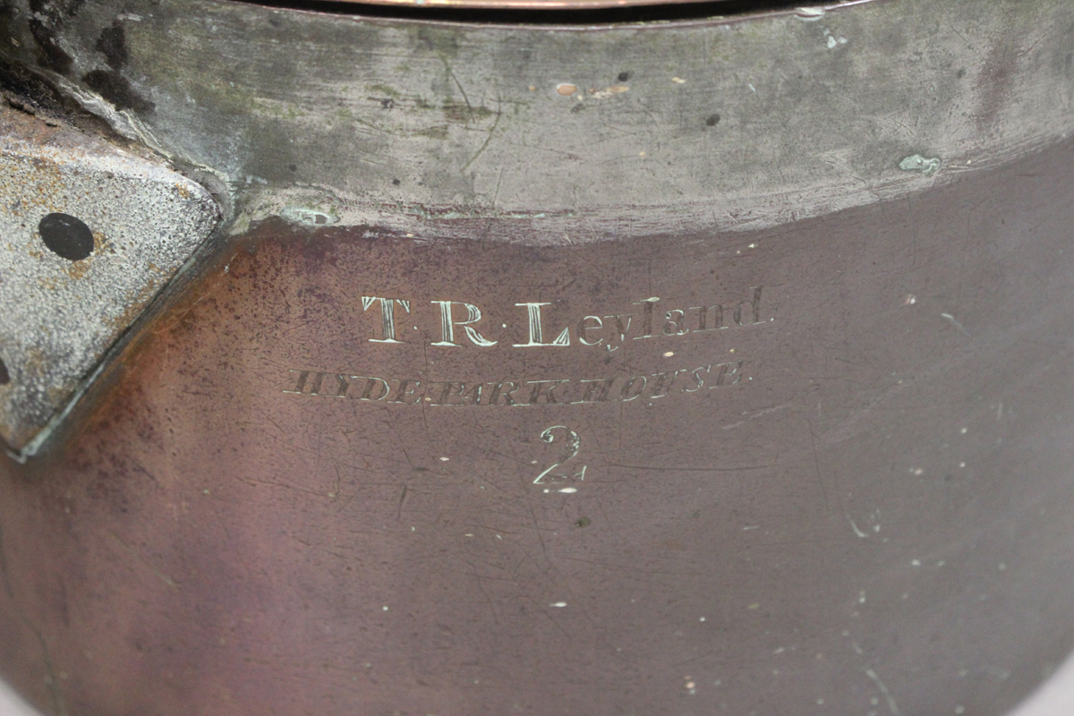 A large 19th century copper cooking pan and cover, the side and cover detailed 'T.R. Leyland Hyde - Image 2 of 5