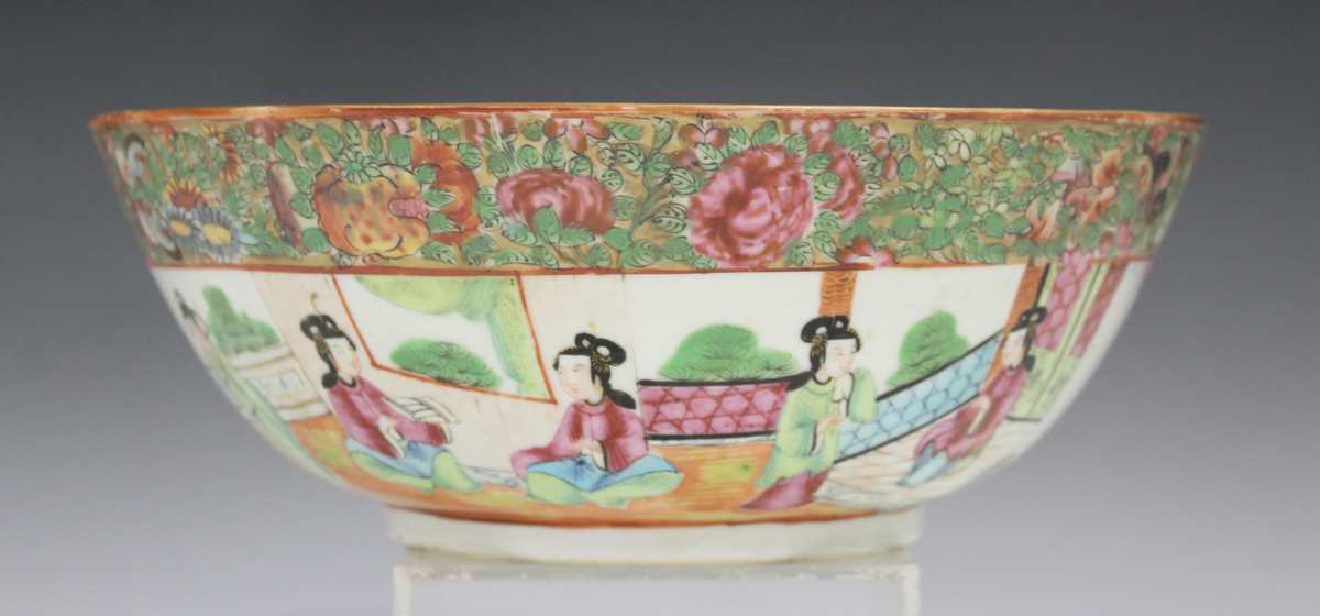 A Japanese cloisonné lobed oval dish, Meiji period, decorated with two birds flying above peonies - Image 18 of 19