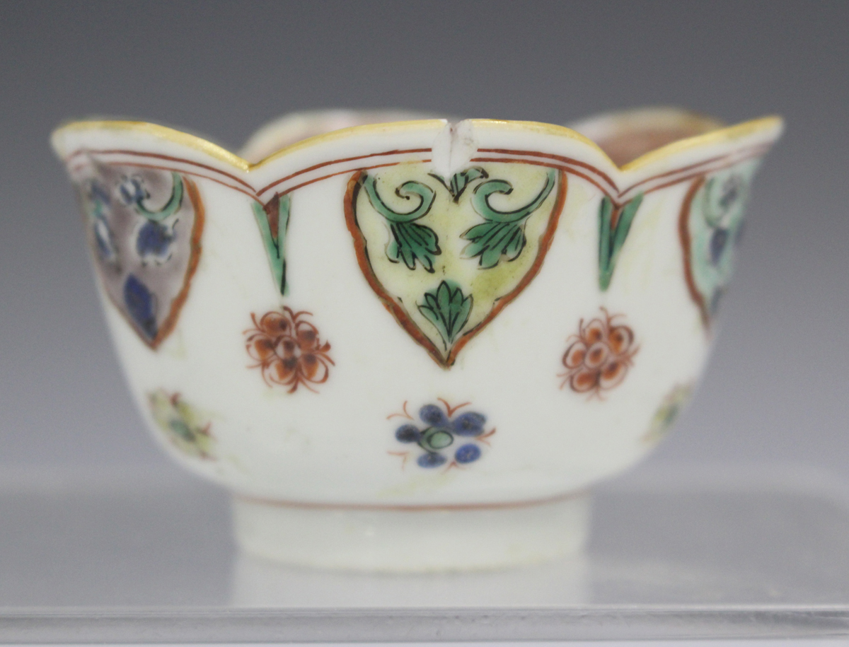 A small group of Chinese export porcelain, 18th century, including a 'clobbered' blue and white - Image 4 of 20