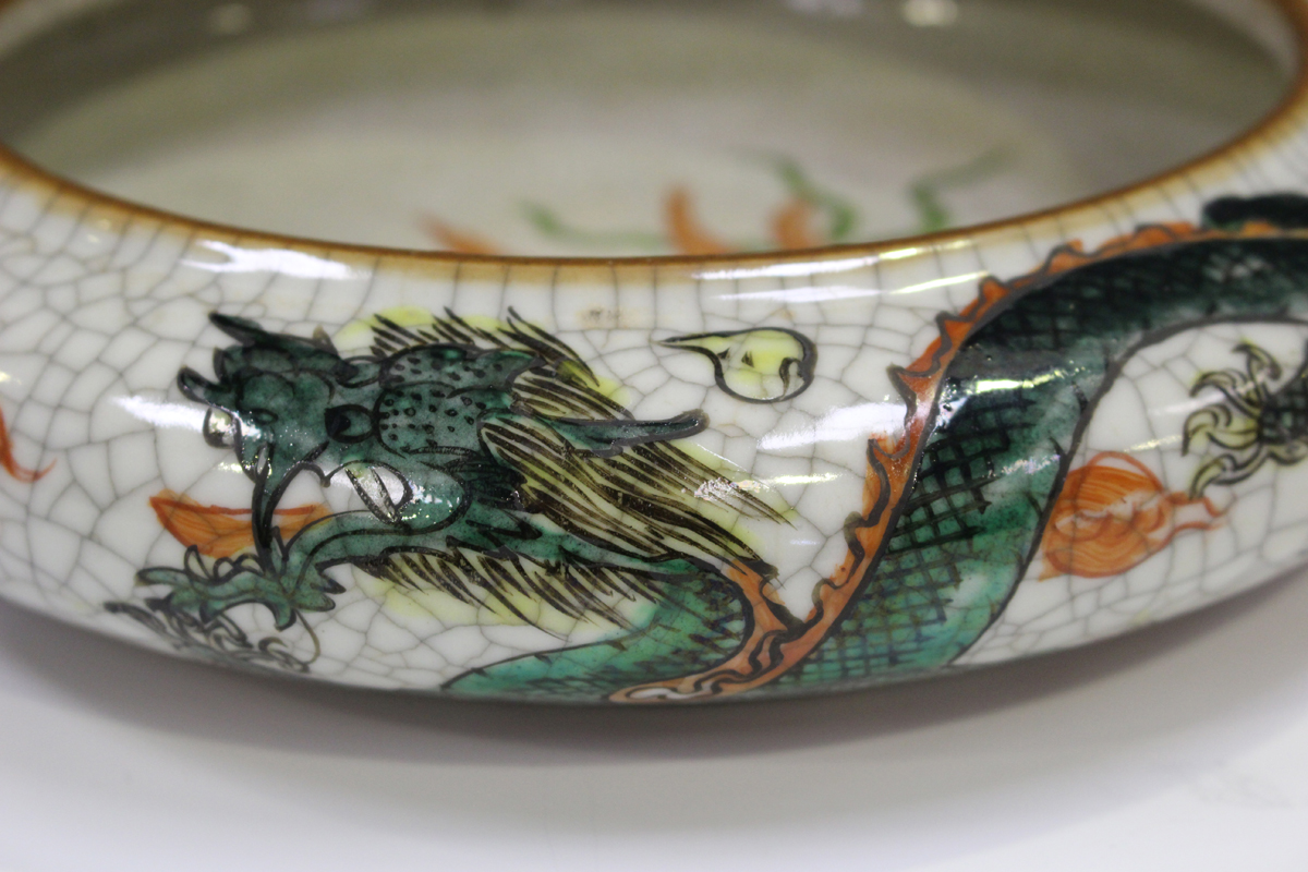 A Chinese crackle glazed porcelain circular bowl, 20th century, painted with iron red and green - Image 2 of 18