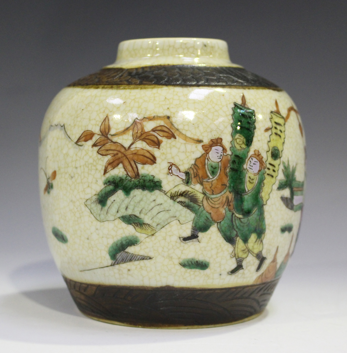 A Chinese famille verte porcelain ginger jar, late Qing dynasty, painted with birds, peonies, - Image 6 of 14