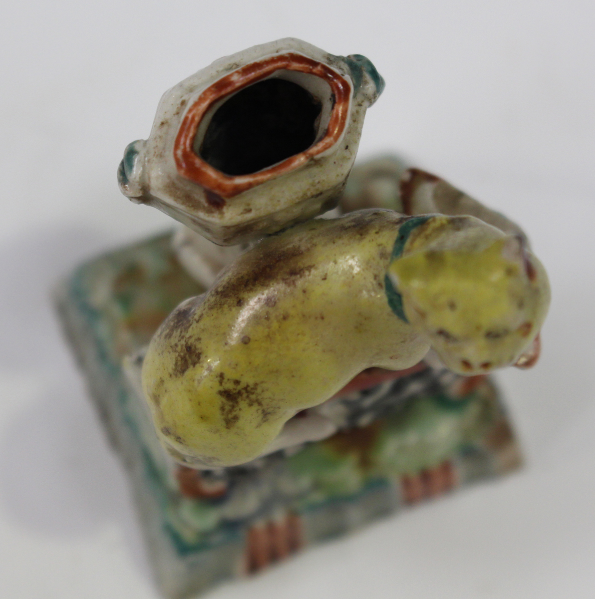 A rare Chinese enamelled blanc-de-Chine porcelain miniature cat jostick holder, Kangxi period, - Image 4 of 7