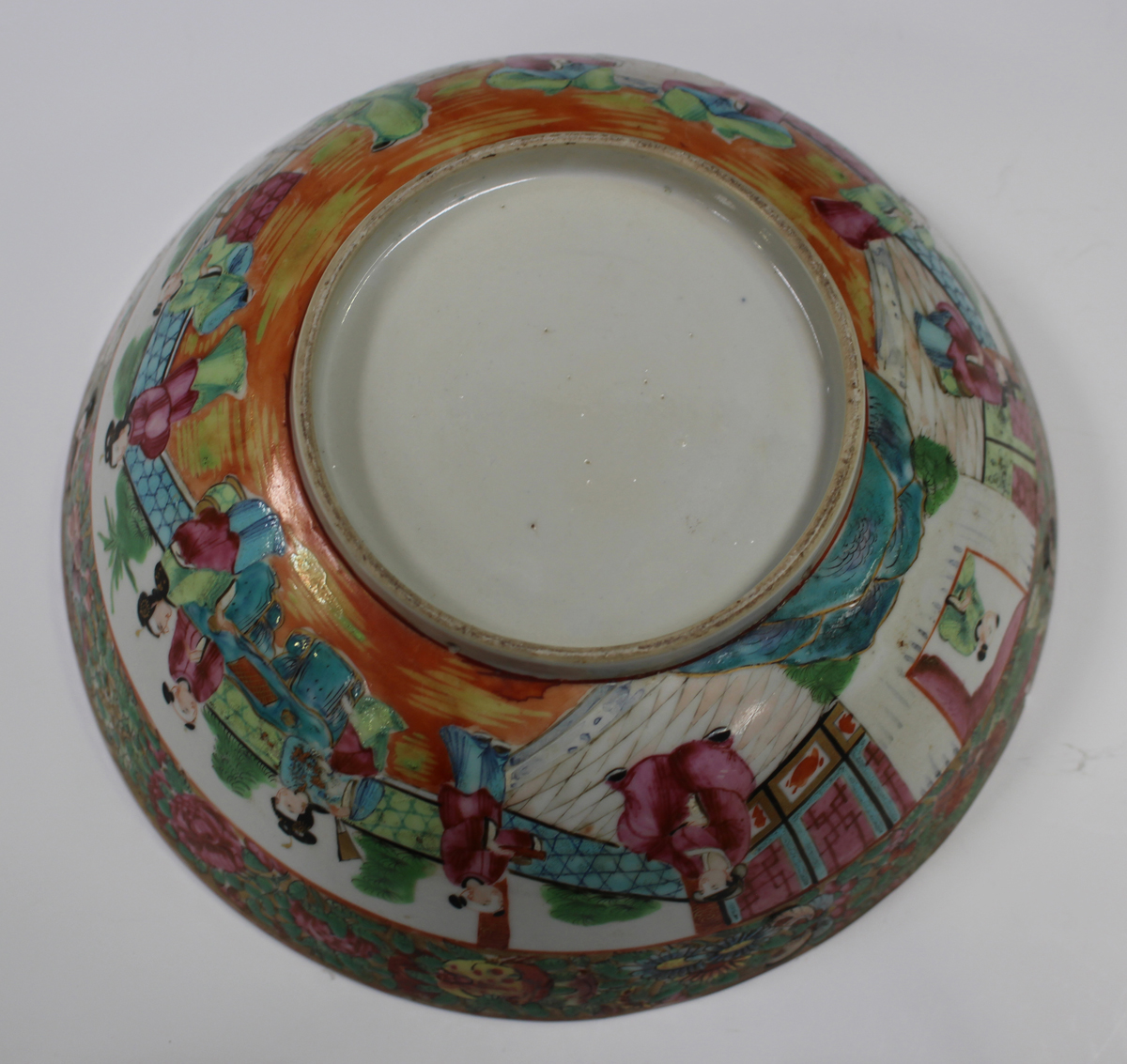 A Japanese cloisonné lobed oval dish, Meiji period, decorated with two birds flying above peonies - Image 9 of 19