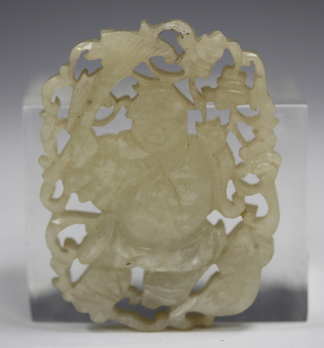 A Chinese pale celadon jade pendant, probably late Qing dynasty, carved and pierced to each side - Image 10 of 10
