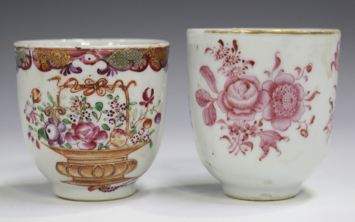 A small group of Chinese export porcelain, 18th century, including a 'clobbered' blue and white - Image 15 of 20