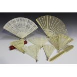 A Chinese Canton bone brisé fan, mid-19th century, the pair of guards and seventeen sticks pierced