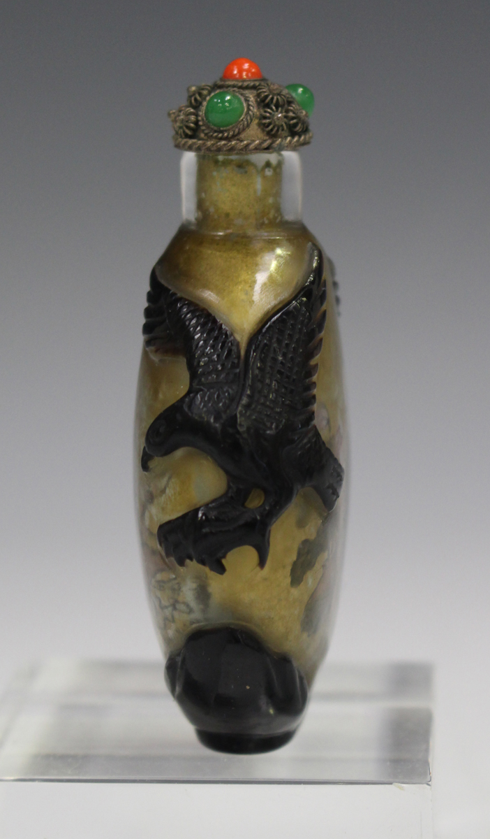 A Chinese green and black variegated hardstone snuff bottle, 20th century, of rounded form, height - Image 2 of 22