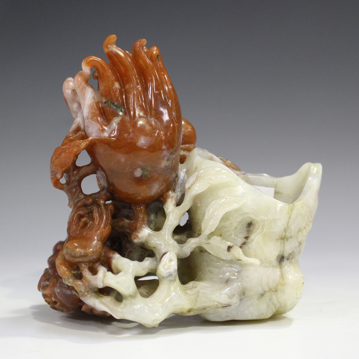 A Chinese two-tone agate brushwasher/spill vase, probably 20th century, the pale grey stone - Image 14 of 15