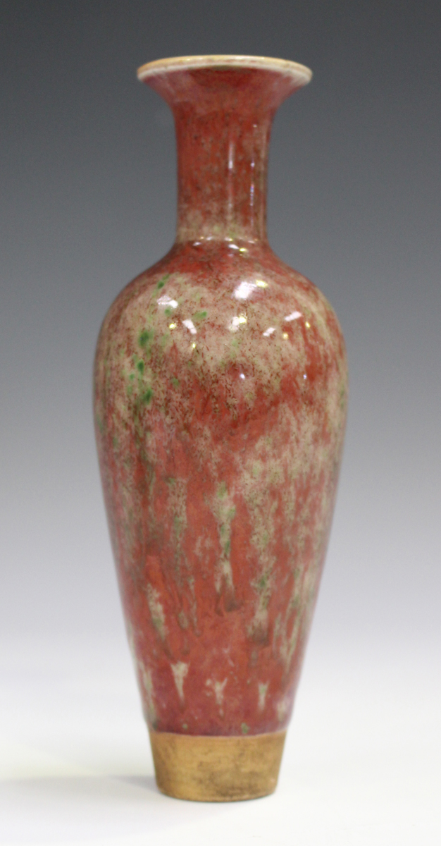 A Chinese peach bloom glazed amphora shaped vase (liuyeping), Kangxi style but late Qing/Republic - Image 16 of 16