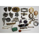 Twenty-four bar brooches and pins, including four cameos and a vari-coloured agate brooch,