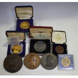 A Royal Mint silver medallion commemorating 'The End of Production at Tower Hill 1975', cased, a