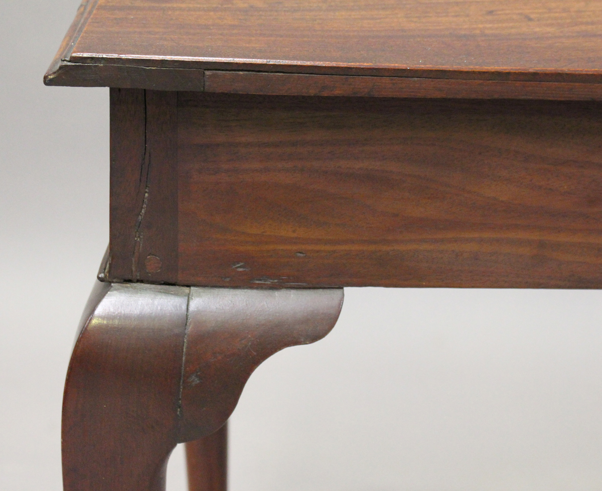 A George III figured mahogany serpentine-fronted side table, fitted with a single oak-lined - Image 7 of 10