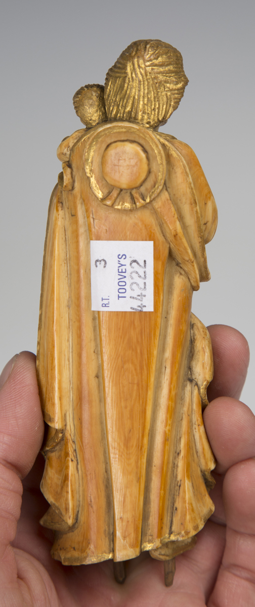 A pair of 19th century Indian carved ivory full-length figures of a lady and gentleman, height 18cm, - Image 2 of 7