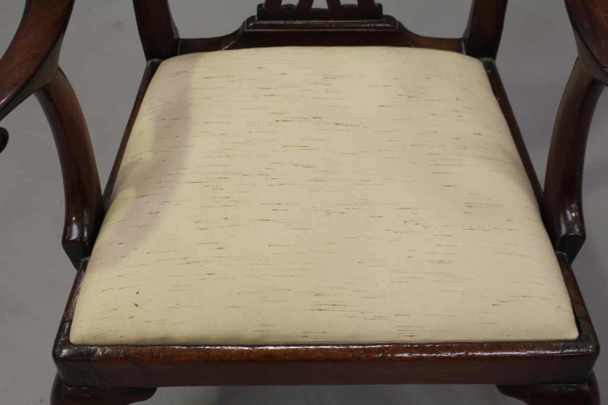 A George III Chippendale period mahogany pierced splat back elbow chair, on cabriole legs and pad - Image 3 of 4