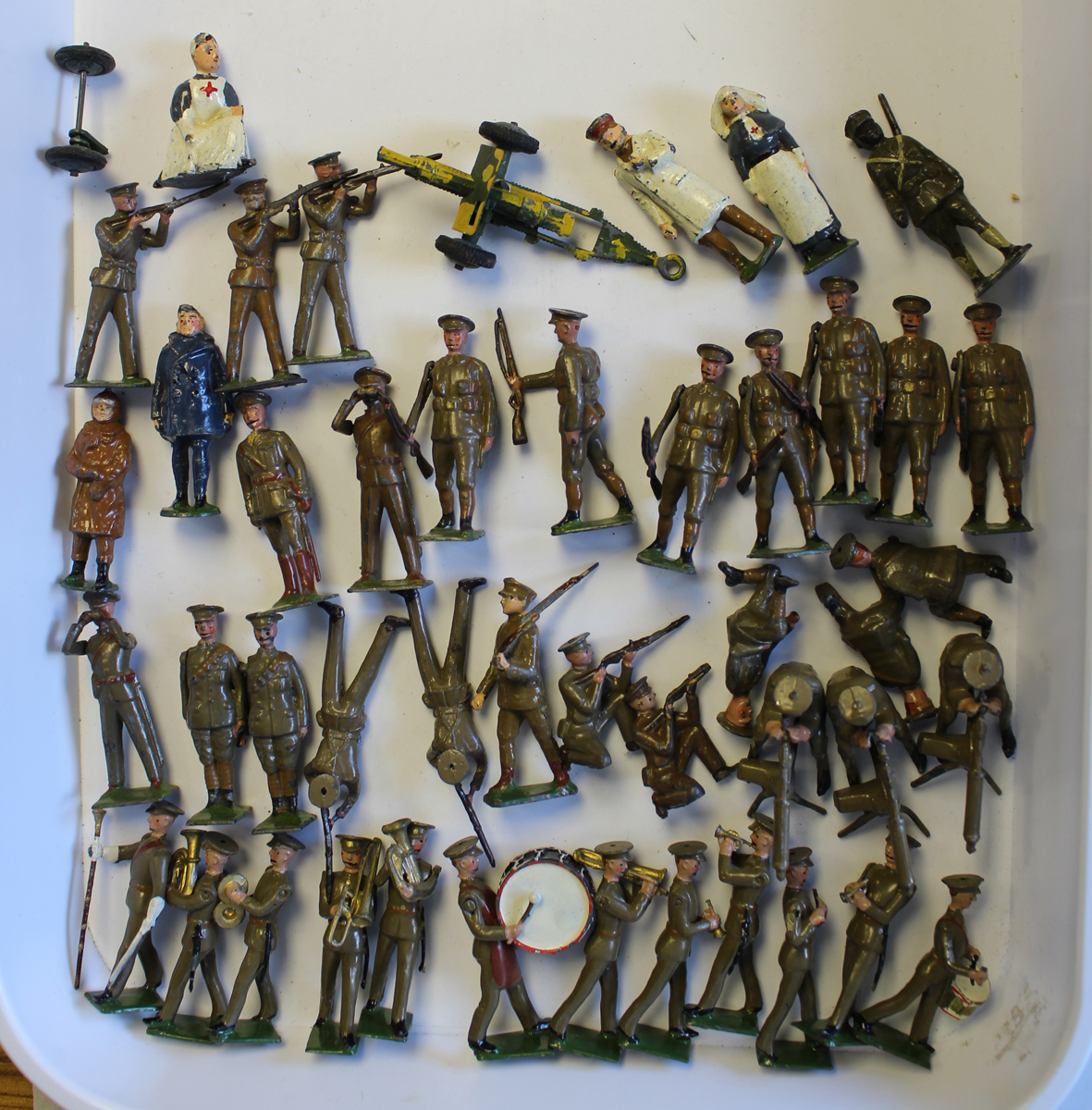 A collection of Britains lead figures, including a No. 1290 Band of the Line, infantry and three - Image 2 of 3