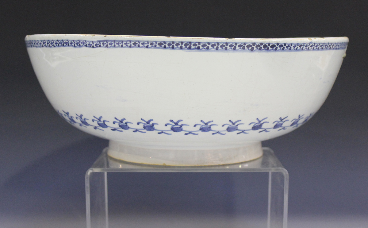 An English Delft circular bowl, London or Bristol, circa 1760, the exterior painted in manganese and - Image 5 of 14