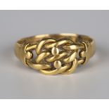 An Edwardian 18ct gold ring in a beaded and interwoven design, Birmingham 1908, weight 4.9g, ring