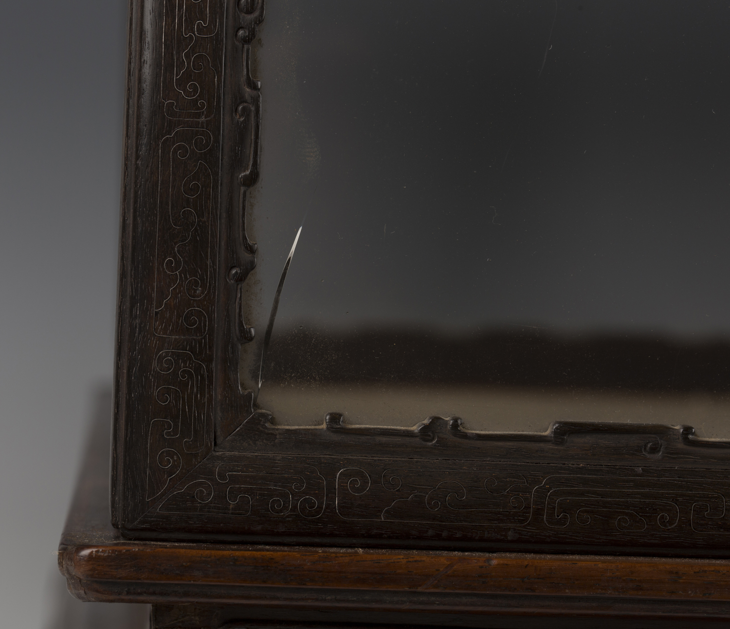 A Chinese silver wire inlaid hardwood and glazed table top display case and stand, late Qing - Image 4 of 10