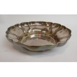 A silver shallow bowl with a lobed and raised border, Birmingham 1971, 5oz, 15cm diam.