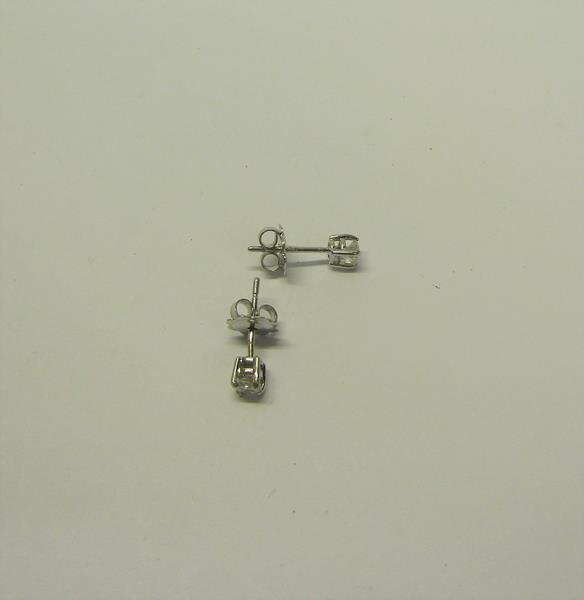 An 18ct gold diamond stud earrings, approx 1/2 carat total. - Image 4 of 5