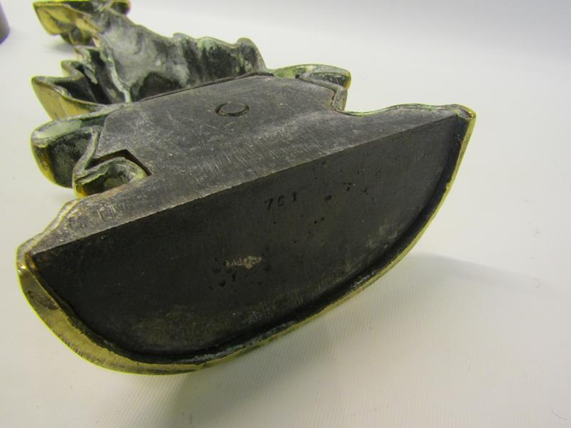 A 19c brass and iron door stop in the form of a pineapple. 34cms h. - Image 5 of 5