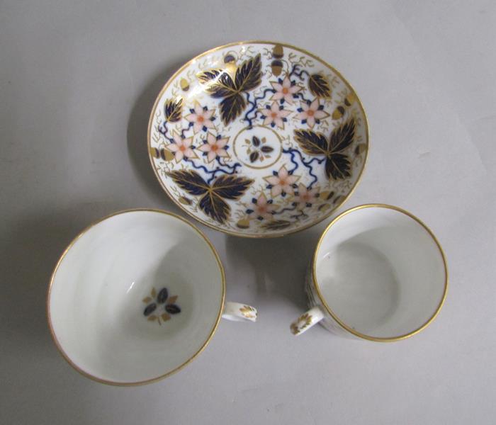 An early 19c Newhall trio of tea cup, coffee can, and saucer pattern no. 1161. cup 6cms h. - Image 3 of 4