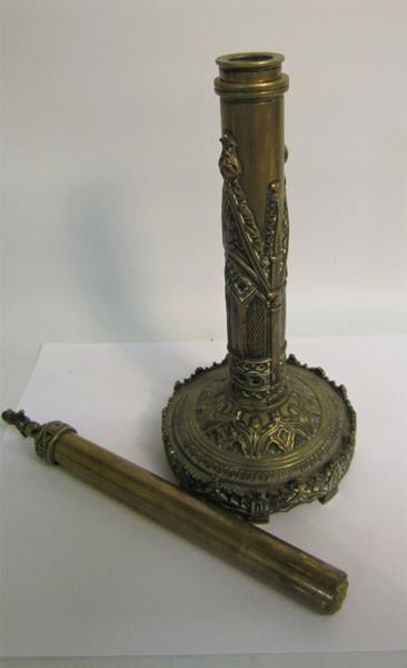 A 19c brass fan holder embossed and engraved in Gothic form, the columns supported on a circular - Image 2 of 3