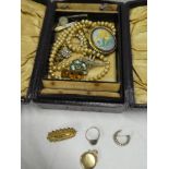 A jewellery box containing a selection of various jewellery including 9ct gold bar brooch,