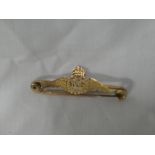 A 9ct gold Royal Flying Corps sweethearts brooch