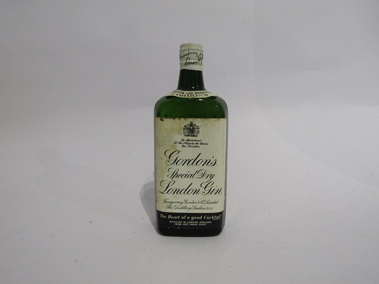 Gordon's Special Dry London Gin, 1950's bottling,