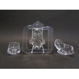 A clear glass suncatcher by Bertil Vallien with moulded owl,