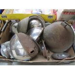 A box of mixed lamps a/f