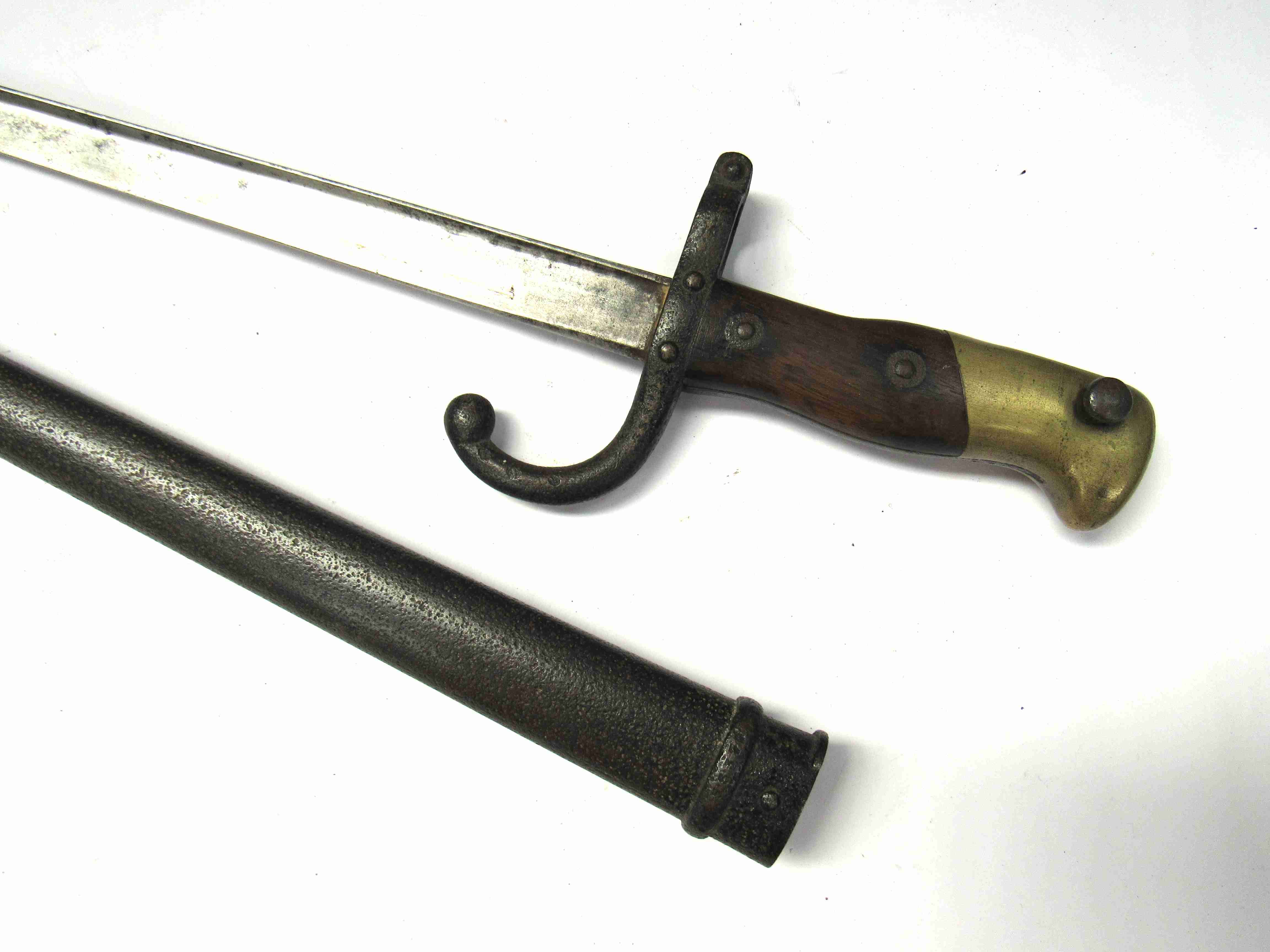 A 19th Century French Gras bayonet with scabbard - Image 2 of 3