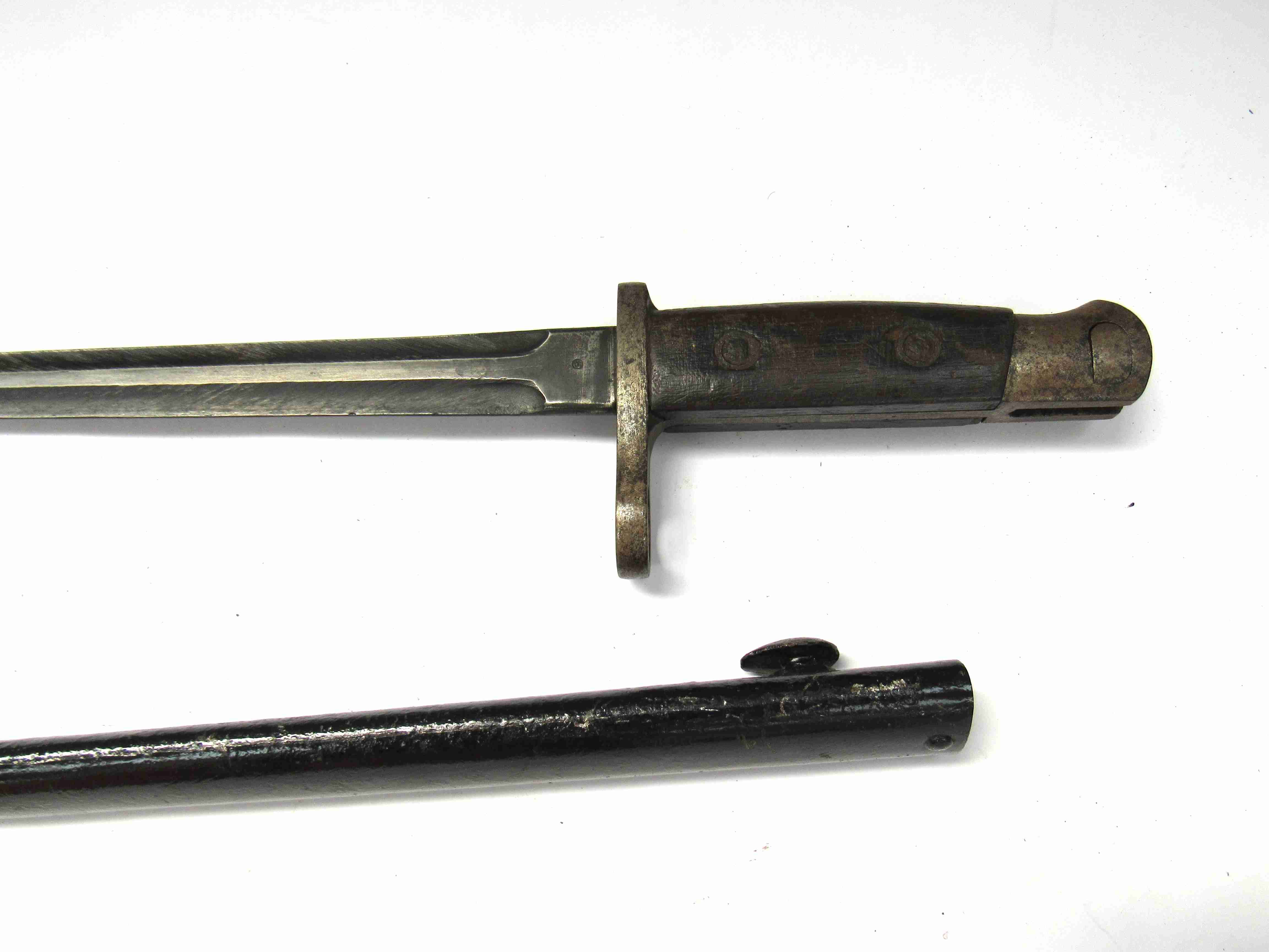 A Belgian model 1916 epee bayonet with scabbard - Image 3 of 3