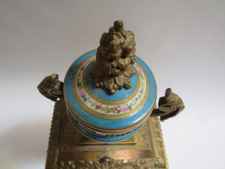 A mid to late 19th Century French ormolu timepiece with rococo motifs, hand painted and gilt - Image 2 of 7