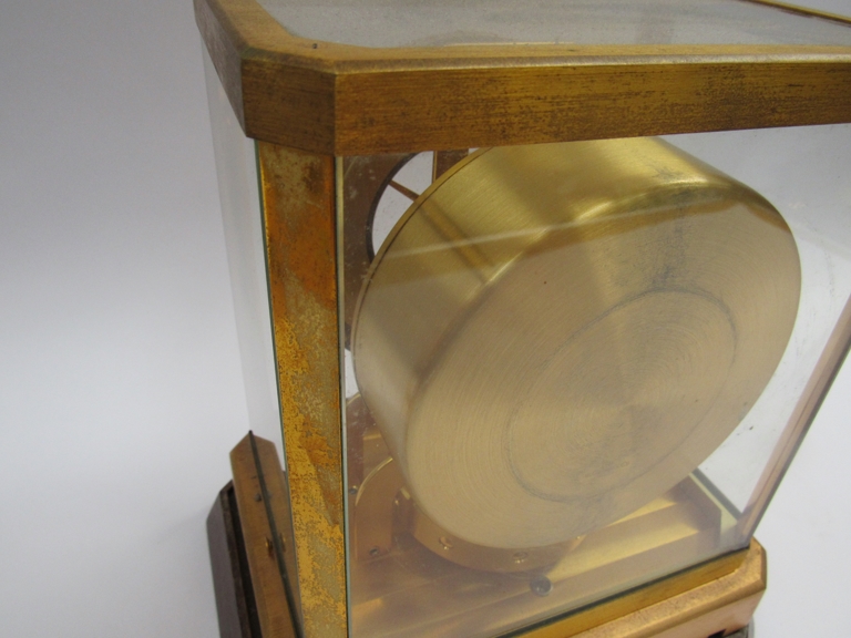 A Jaeger LeCoultre Atmos clock, no. 61654 (model 522), in gilt brass and glazed casing, patinated - Image 6 of 8