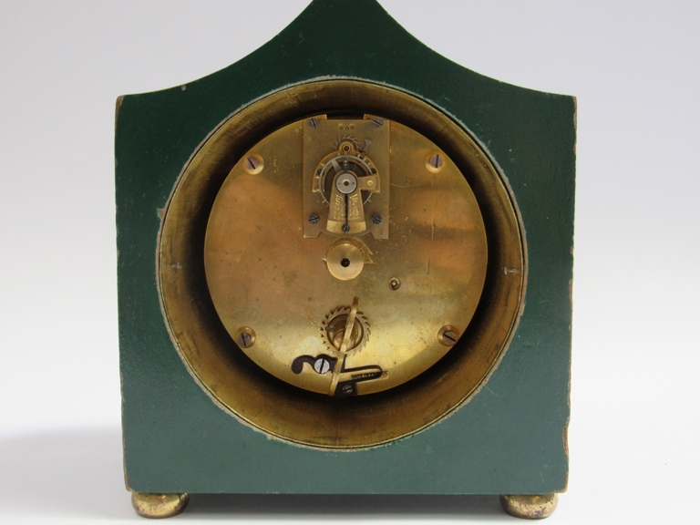 An early 20th Century French green chinoiserie cased timepiece, 8 day drum movement with Swiss lever - Image 3 of 3