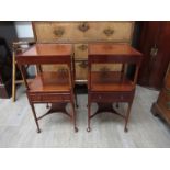 A pair of Georgian style mahogany bedside tables/lamp tables,