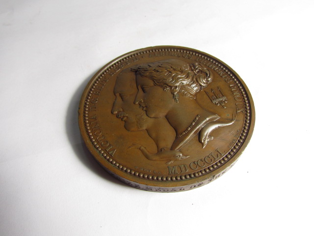 A Victorian bronze commemorative prize medal, for the Great Exhibition of 1851,